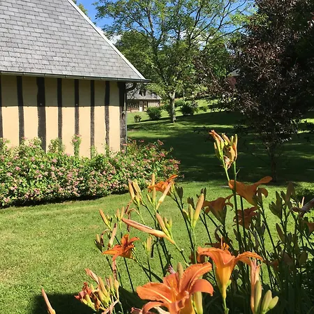 ゲストハウス Les Fermes Familles Bonte Bien Etre Et Nature Les Champeaux